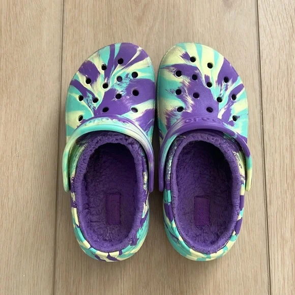 Crocs Child Classic Lined Graphic Clog - Picture 2 of 7